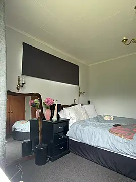 ZoeyJohnson online show from February 23, 2026, 11:46 pm