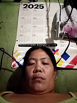 Snapshot of Seductivemomma4ux chatting on September 19, 2025, 8:42 pm Seductivemomma4ux online show from September 19, 2025, 8:42 pm