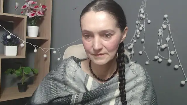 TayaFinch online show from February 5, 2026, 1:27 pm