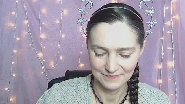 Snapshot of TayaFinch chatting on April 20, 2026, 11:13 am TayaFinch online show from April 20, 2026, 11:13 am