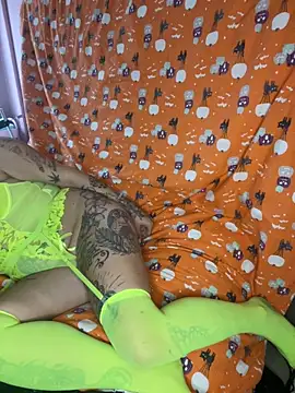 DIRTY PAISLEY X online show from October 12, 2025, 2:27 pm