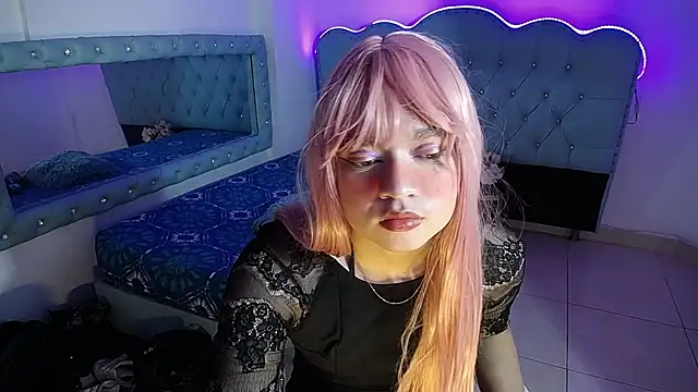 Cordelia Perlman online show from September 19, 2025, 12:39 pm