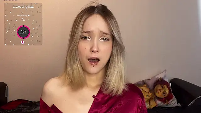 Snapshot of SoftcoreAlly chatting on October 1, 2025, 10:21 am SoftcoreAlly online show from October 1, 2025, 10:21 am