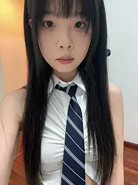 qiqi x online show from May 17, 2026, 8:34 am
