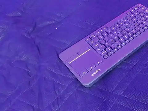 Snapshot of Daniwhatson chatting on October 16, 2025, 12:33 am Daniwhatson online show from October 16, 2025, 12:33 am