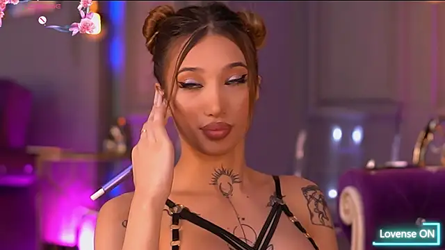 SiennaJayden online show from November 6, 2025, 6:31 pm