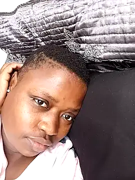 Snapshot of lady-zeei chatting on October 3, 2025, 10:56 am lady-zeei online show from October 3, 2025, 10:56 am