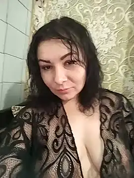 Snapshot of Mia24Blove chatting on July 12, 2026, 9:44 am Mia24Blove online show from July 12, 2026, 9:44 am