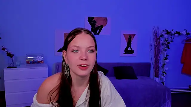 Snapshot of BetsyKiss chatting on October 3, 2025, 5:26 am BetsyKiss online show from October 3, 2025, 5:26 am