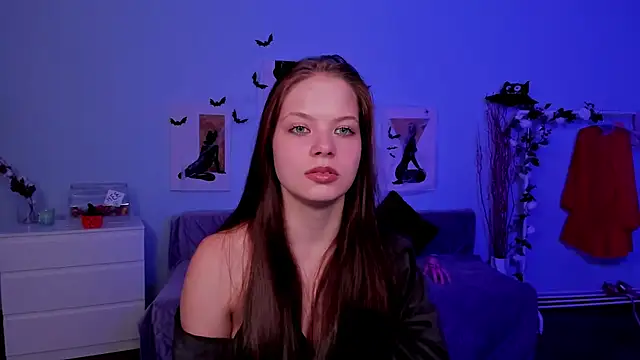 Snapshot of BetsyKiss chatting on October 28, 2025, 5:15 pm BetsyKiss online show from October 28, 2025, 5:15 pm