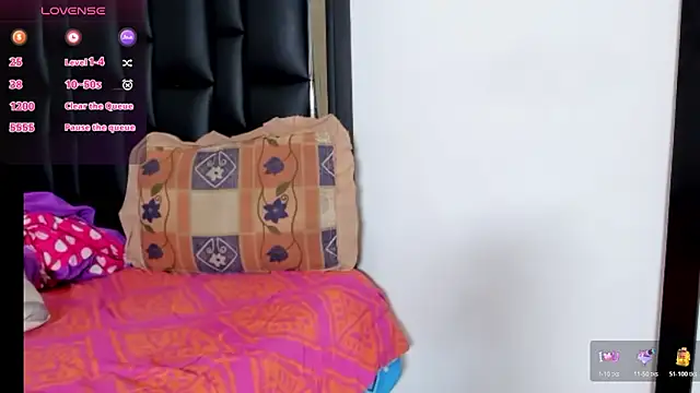 Snapshot of ArexBlakk chatting on November 1, 2025, 9:28 pm ArexBlakk online show from November 1, 2025, 9:28 pm