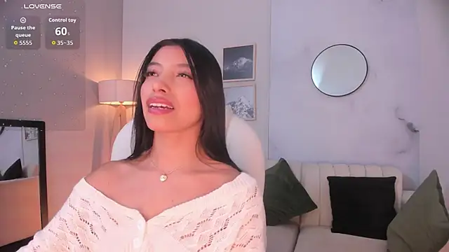 Tiffany Low online show from January 18, 2026, 2:21 pm