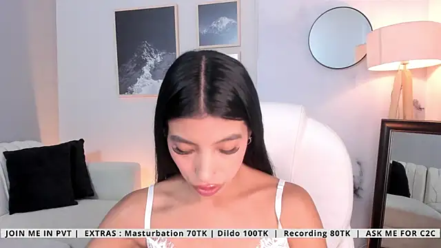 Tiffany Low online show from May 6, 2026, 4:23 pm