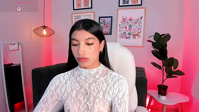 Tiffany Low online show from June 26, 2026, 4:44 pm
