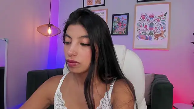 Tiffany Low online show from July 4, 2026, 5:41 pm
