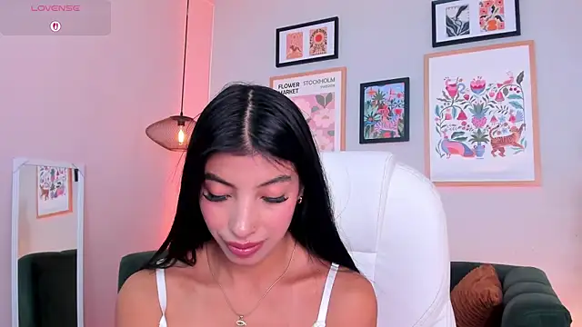 Tiffany Low online show from July 21, 2026, 1:24 pm