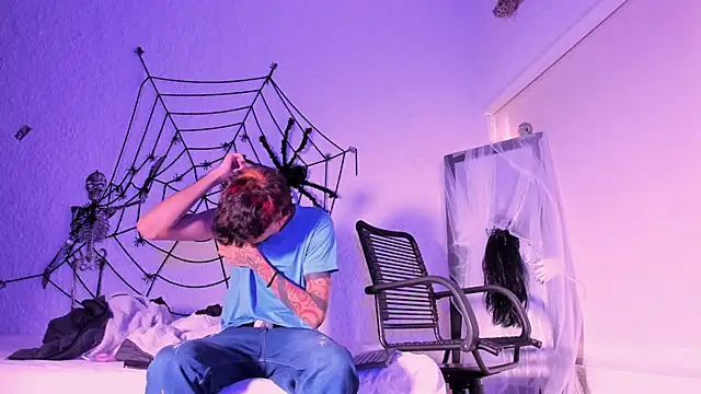 Snapshot of j_martony chatting on October 21, 2025, 12:28 pm j martony online show from October 21, 2025, 12:28 pm