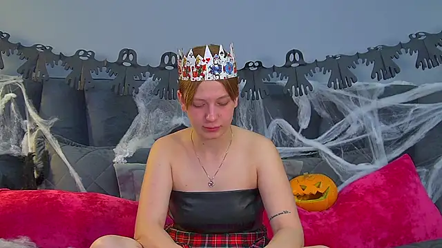 Snapshot of BeatriceBinoche chatting on October 29, 2025, 6:37 am BeatriceBinoche online show from October 29, 2025, 6:37 am