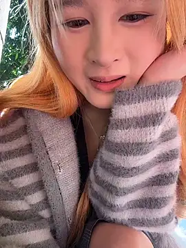 yuki june online show from November 27, 2025, 8:27 am