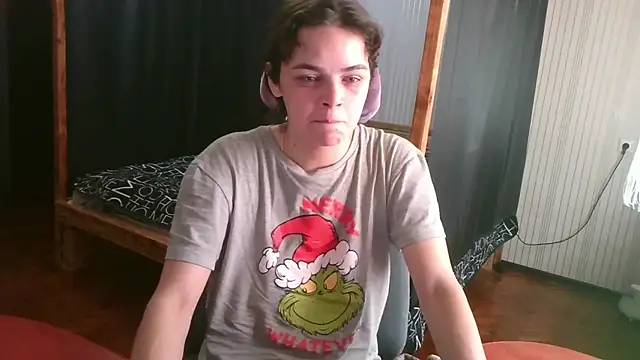 Snapshot of EthelsLover chatting on June 16, 2026, 8:39 am EthelsLover online show from June 16, 2026, 8:39 am