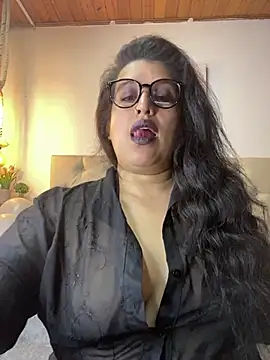 Andrea secret  online show from August 3, 2026, 1:49 pm