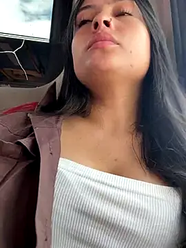 Karla 1-2 online show from September 24, 2025, 7:06 pm