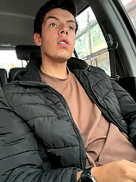 mattebret11 online show from October 30, 2025, 3:13 pm