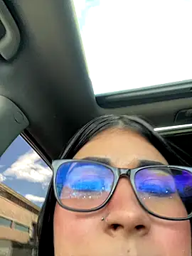 Snapshot of -Dannii- chatting on September 28, 2025, 9:09 pm -Dannii- online show from September 28, 2025, 9:09 pm