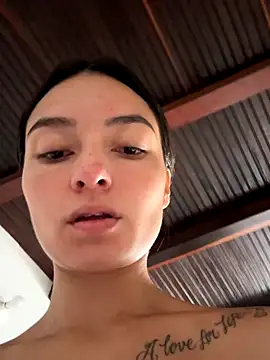 Snapshot of MiaKane99 chatting on October 22, 2025, 12:05 pm MiaKane99 online show from October 22, 2025, 12:05 pm