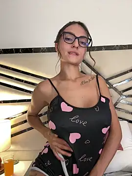 Snapshot of MiaKane99 chatting on March 14, 2026, 1:55 am MiaKane99 online show from March 14, 2026, 1:55 am