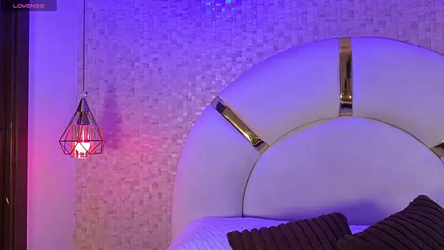 paulina cano online show from October 14, 2025, 7:25 pm