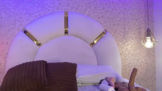 Snapshot of paulina_cano chatting on November 5, 2025, 7:25 pm paulina cano online show from November 5, 2025, 7:25 pm