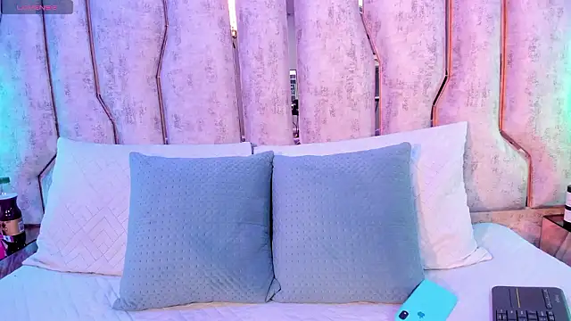 paulina cano online show from March 13, 2026, 3:24 am