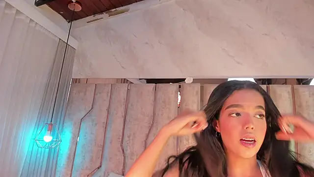 paulina cano online show from March 14, 2026, 3:23 am