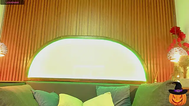 Snapshot of JacobDraven chatting on October 28, 2025, 2:48 am JacobDraven online show from October 28, 2025, 2:48 am