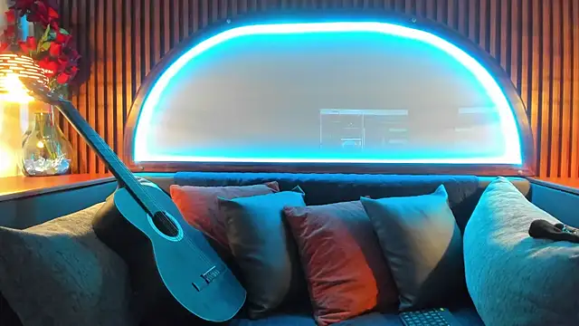 Snapshot of JacobDraven chatting on November 2, 2025, 2:47 am JacobDraven online show from November 2, 2025, 2:47 am