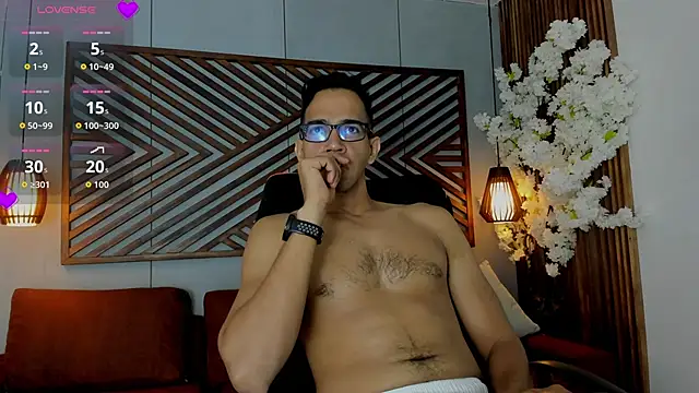 Snapshot of JacobDraven chatting on November 4, 2025, 3:05 am JacobDraven online show from November 4, 2025, 3:05 am