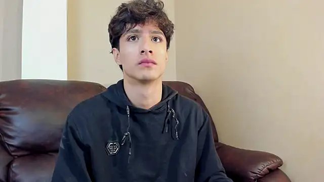 Snapshot of Xam_Collen chatting on November 10, 2025, 2:38 pm Xam Collen online show from November 10, 2025, 2:38 pm