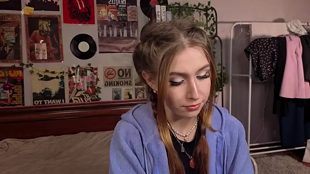 LinhStirna online show from October 2, 2025, 1:29 pm