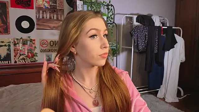 LinhStirna online show from October 9, 2025, 1:09 pm