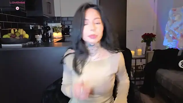 Snapshot of jeans-and-peach chatting on September 28, 2025, 12:49 am jeans-and-peach online show from September 28, 2025, 12:49 am