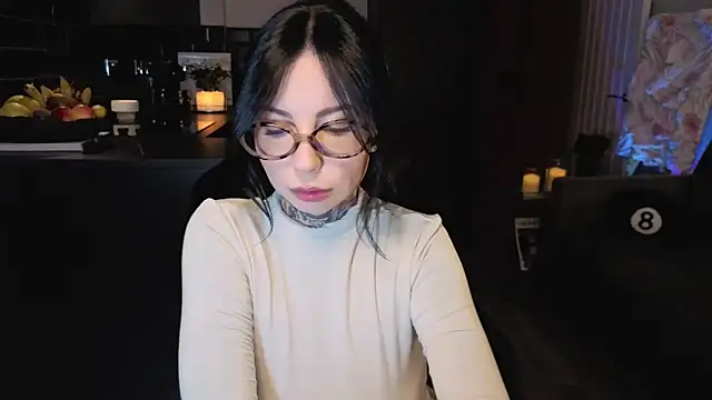 Snapshot of jeans-and-peach chatting on October 3, 2025, 3:14 am jeans-and-peach online show from October 3, 2025, 3:14 am