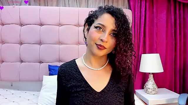 Snapshot of Kayla_Moon_ chatting on February 13, 2026, 11:50 am Kayla Moon online show from February 13, 2026, 11:50 am