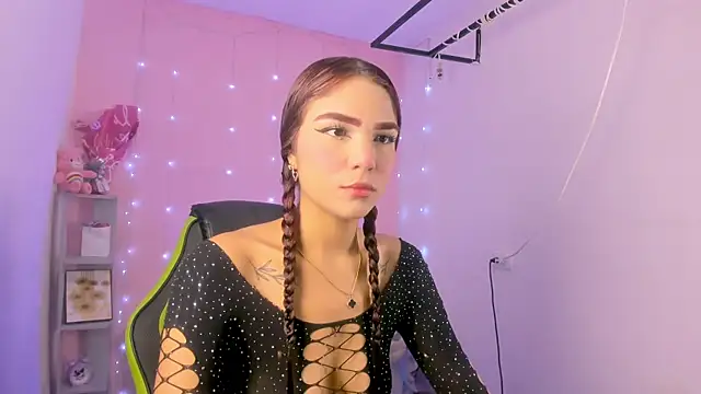 ashlysmith 01 online show from October 6, 2025, 4:10 am