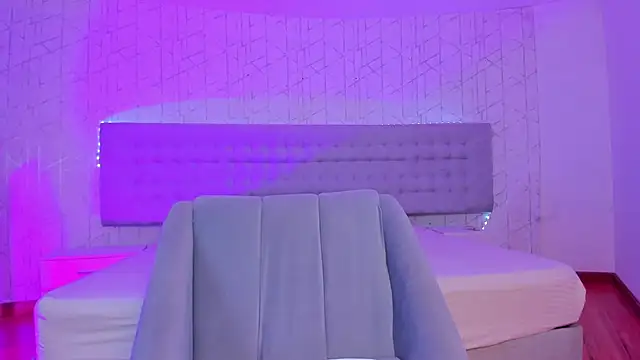 SofiaFontaiine online show from February 6, 2026, 5:23 am