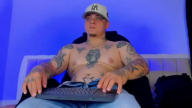 Snapshot of denis_munera chatting on September 21, 2025, 3:24 pm denis munera online show from September 21, 2025, 3:24 pm