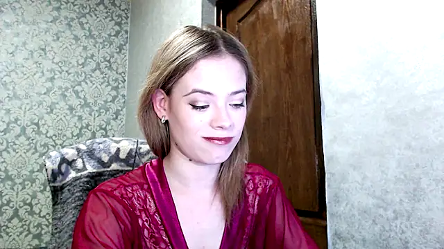 Kate  Loves online show from October 21, 2025, 5:46 pm