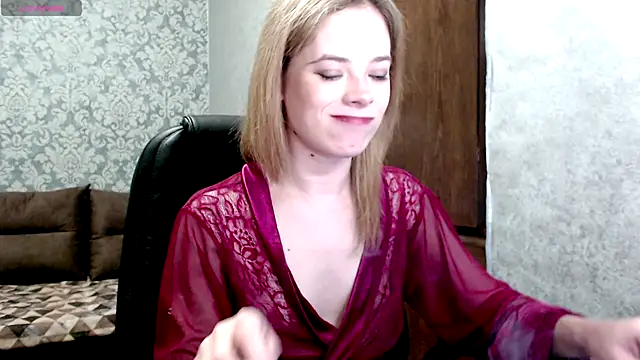 Kate  Loves online show from May 17, 2026, 6:37 pm