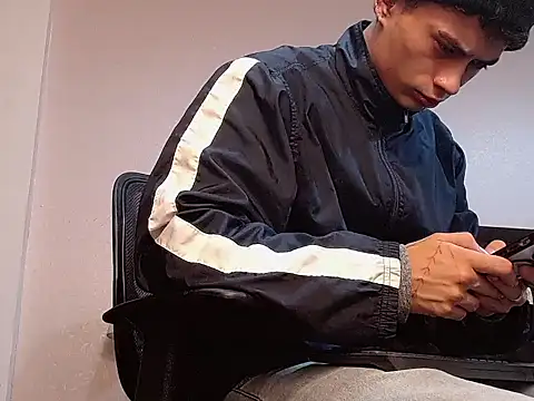 Snapshot of jaico_santos chatting on September 19, 2025, 10:54 pm jaico santos online show from September 19, 2025, 10:54 pm