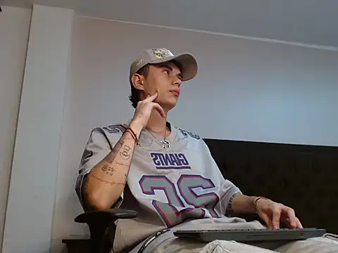 Snapshot of jaico_santos chatting on September 25, 2025, 11:19 pm jaico santos online show from September 25, 2025, 11:19 pm